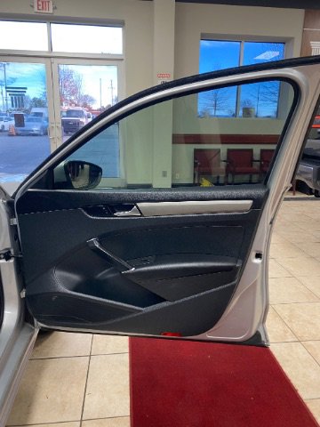 Used 2020 Volkswagen Passat 2.0T S image 13