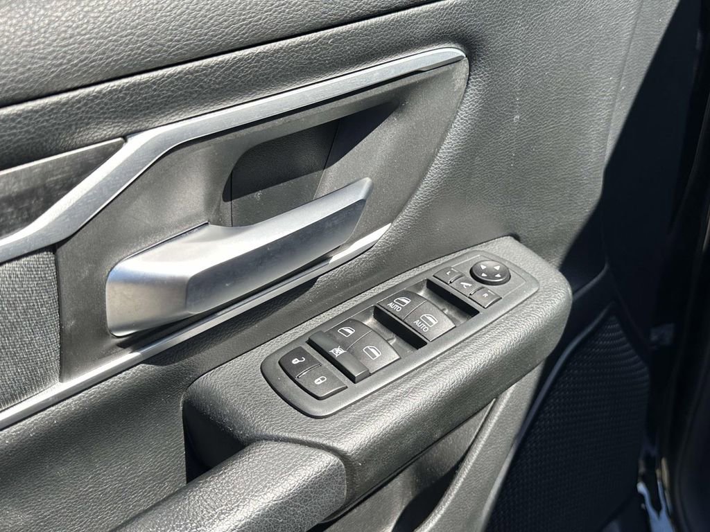 Used 2020 RAM 1500 Big Horn image 18