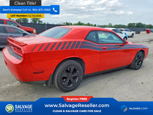Used 2014 Dodge Challenger SXT w/ Sport Appearance Package RWD image 4