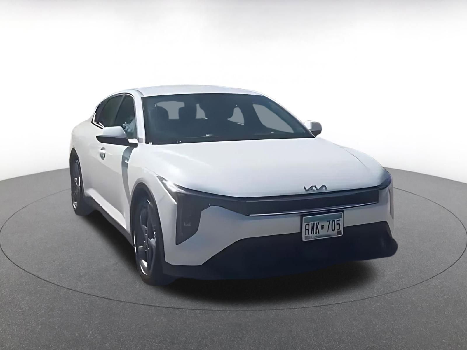 Used 2025 Kia K4 FWD image 3
