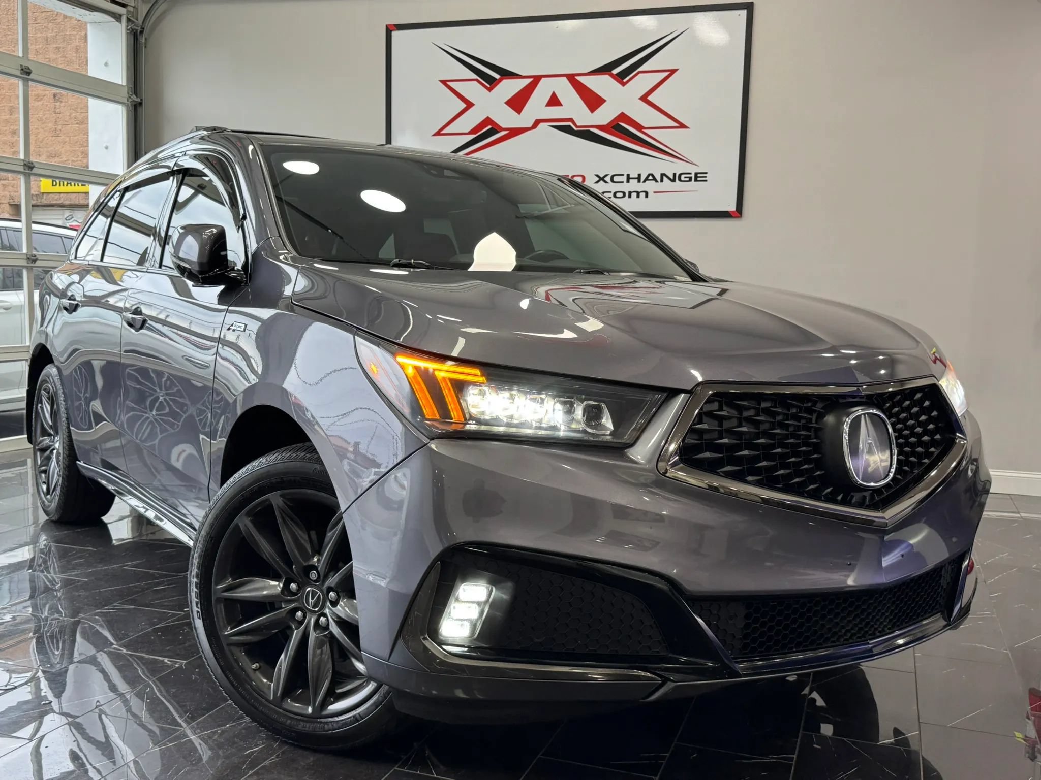 Used 2019 Acura MDX w/ Technology Package AWD/4WD image 1
