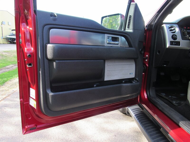 Used 2014 Ford F150 FX4 w/ Equipment Group 402A Luxury AWD/4WD image 10