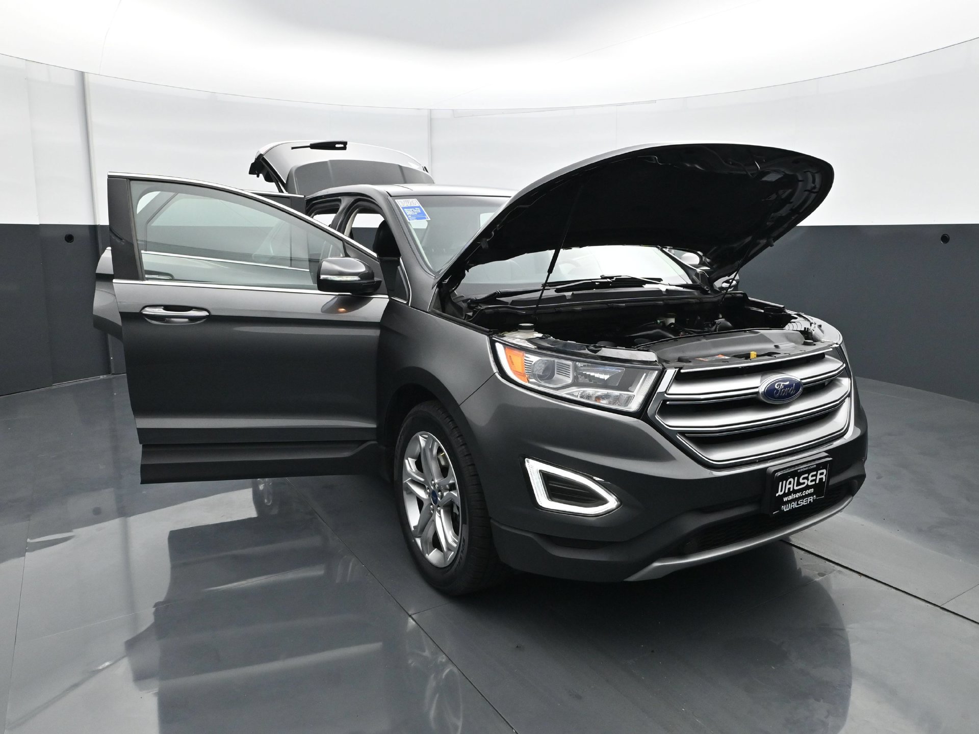Used 2015 Ford Edge Titanium w/ Equipment Group 301A AWD/4WD image 37