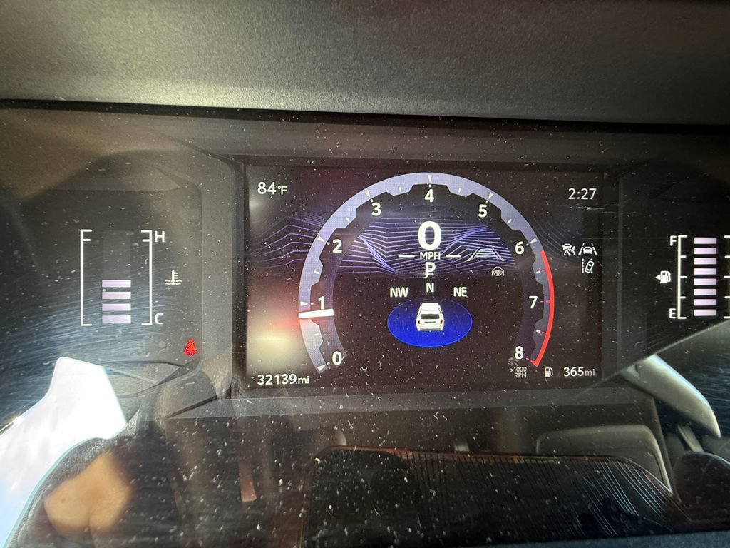 Used 2025 Toyota 4Runner SR5 AWD/4WD image 13