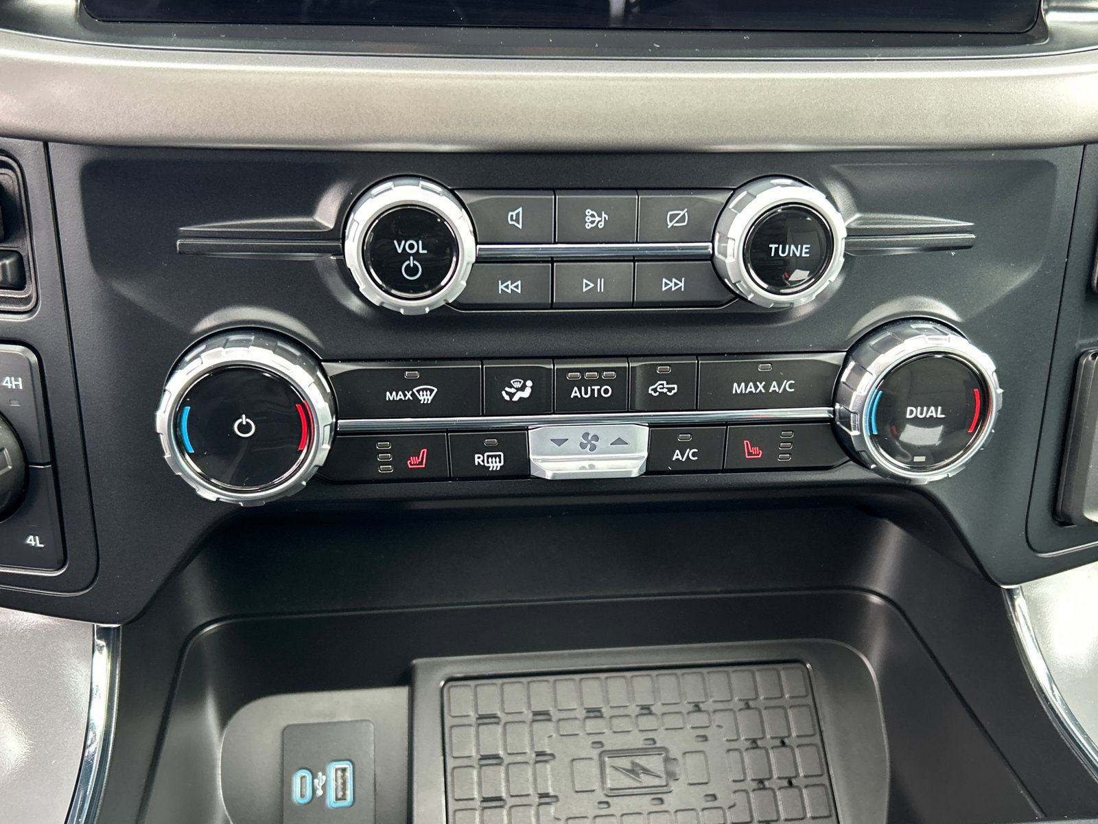 Used 2024 Ford F150 XLT w/ Equipment Group 303A High image 19