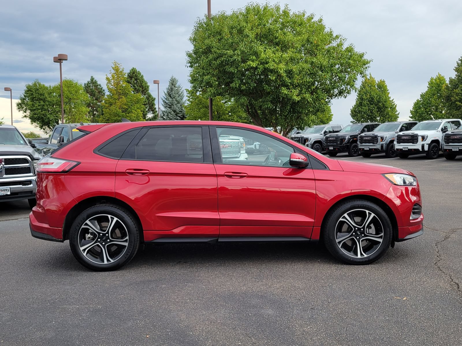Used 2022 Ford Edge ST AWD/4WD image 2