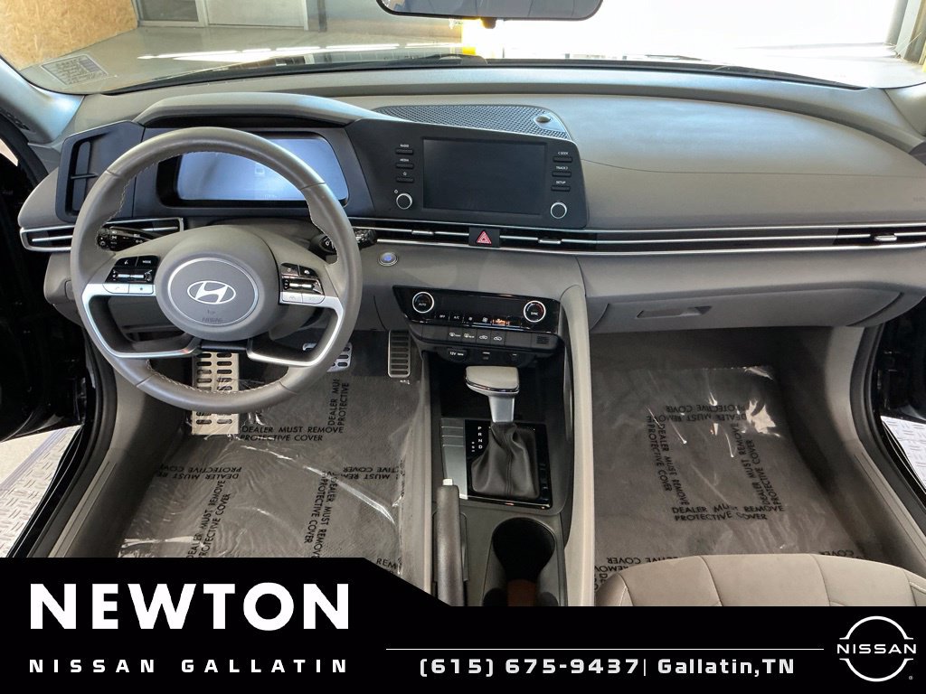 Used 2025 Hyundai Elantra Sport FWD image 9