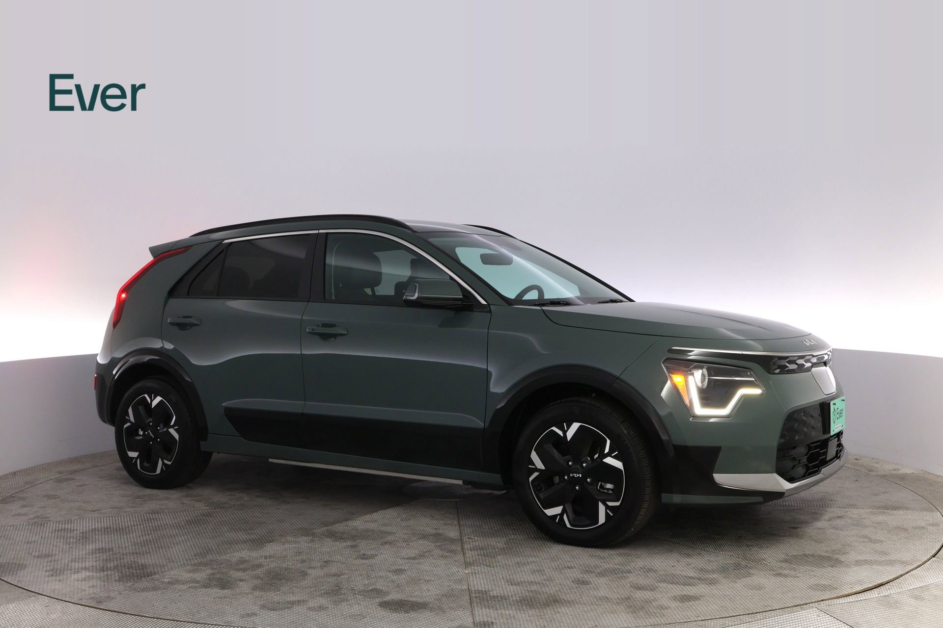 Used 2025 Kia Niro Wind w/ Wind Preserve Package FWD image 14
