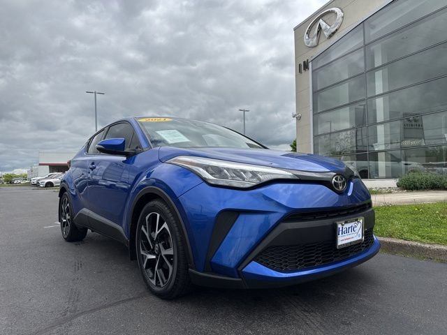 Used 2021 Toyota C-HR XLE FWD image 2