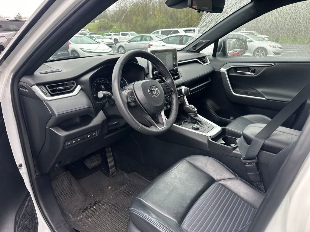 Used 2021 Toyota RAV4 XSE image 9