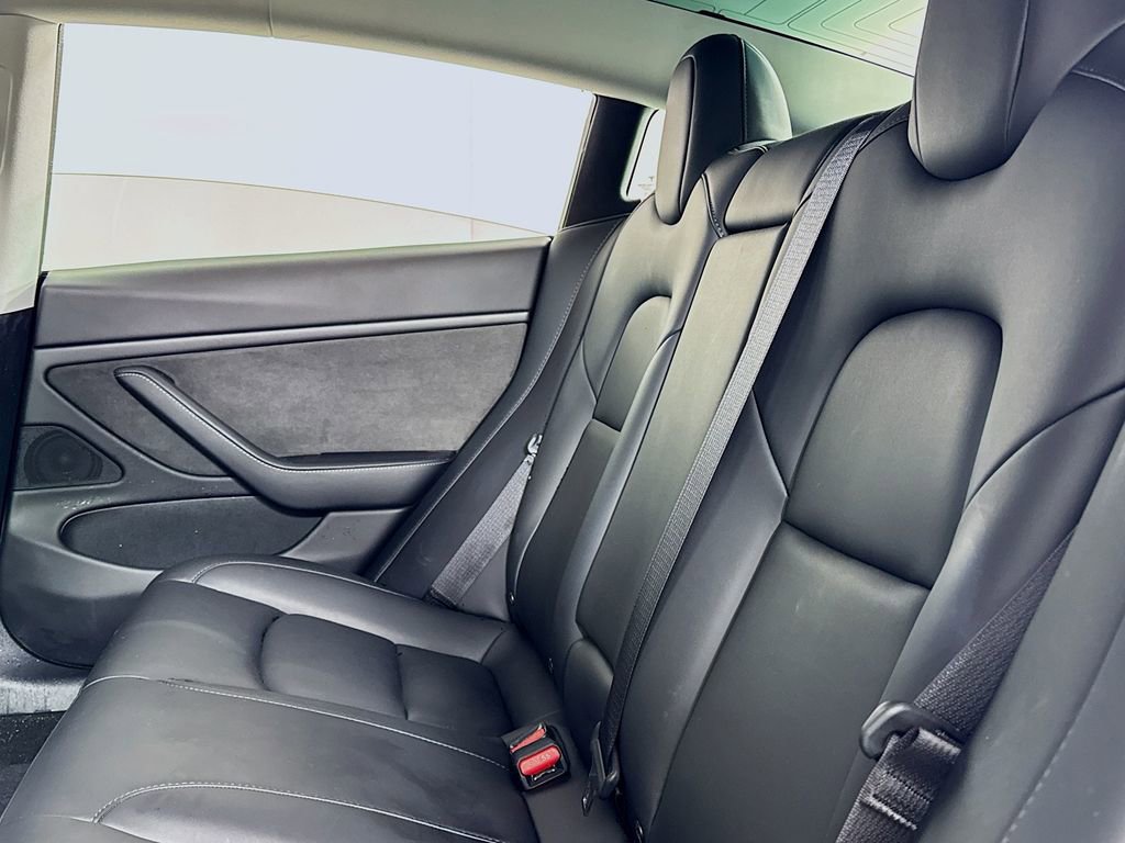 Used 2020 Tesla Model 3 Long Range image 11