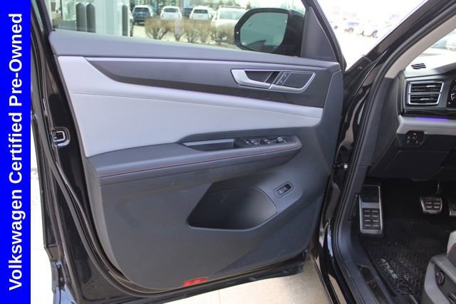 Used 2025 Volkswagen Atlas Peak Edition SE AWD/4WD image 20