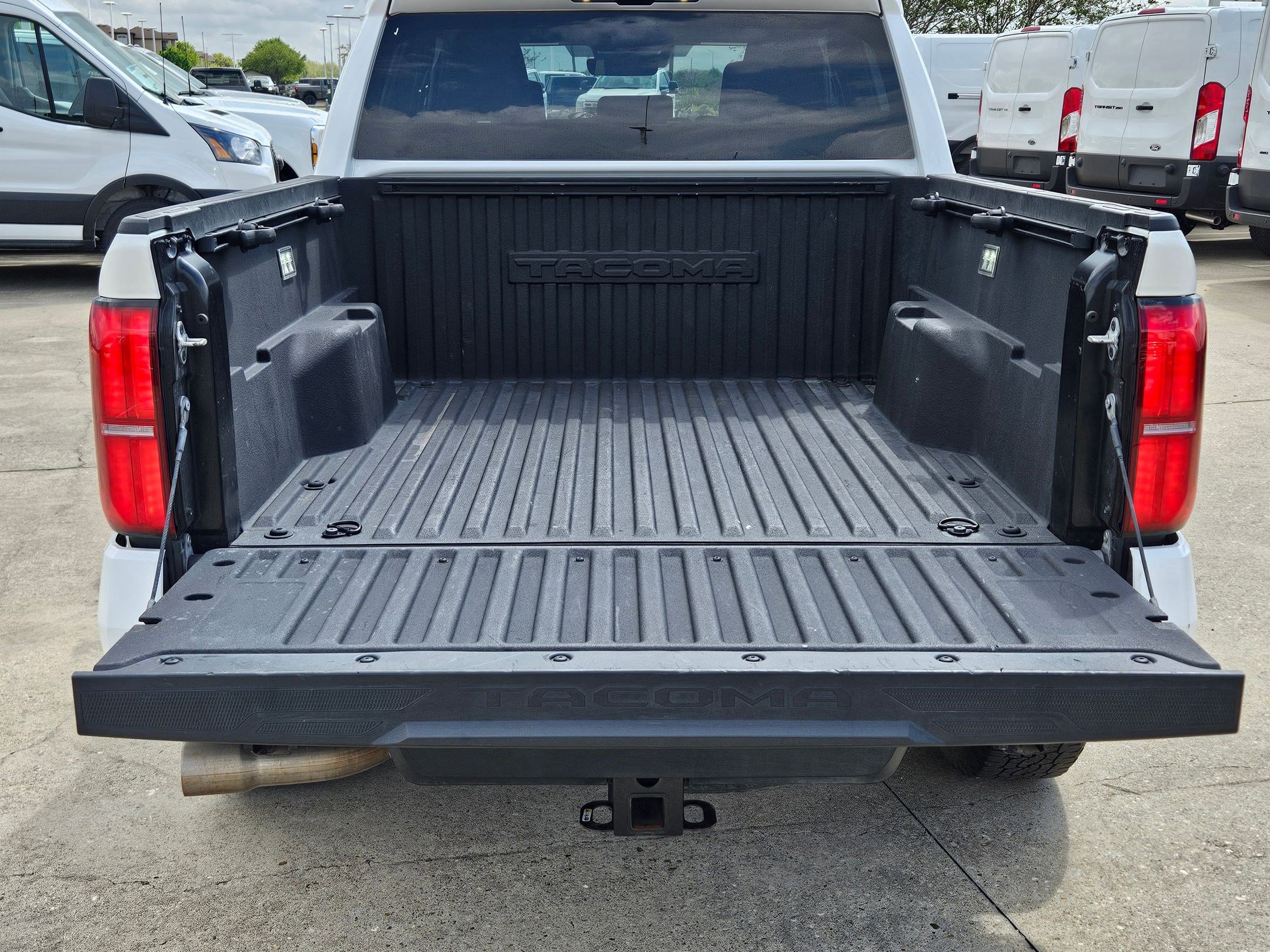 Used 2024 Toyota Tacoma TRD Off-Road AWD/4WD image 29