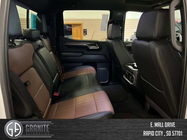 Used 2023 Chevrolet Silverado 1500 High Country image 36