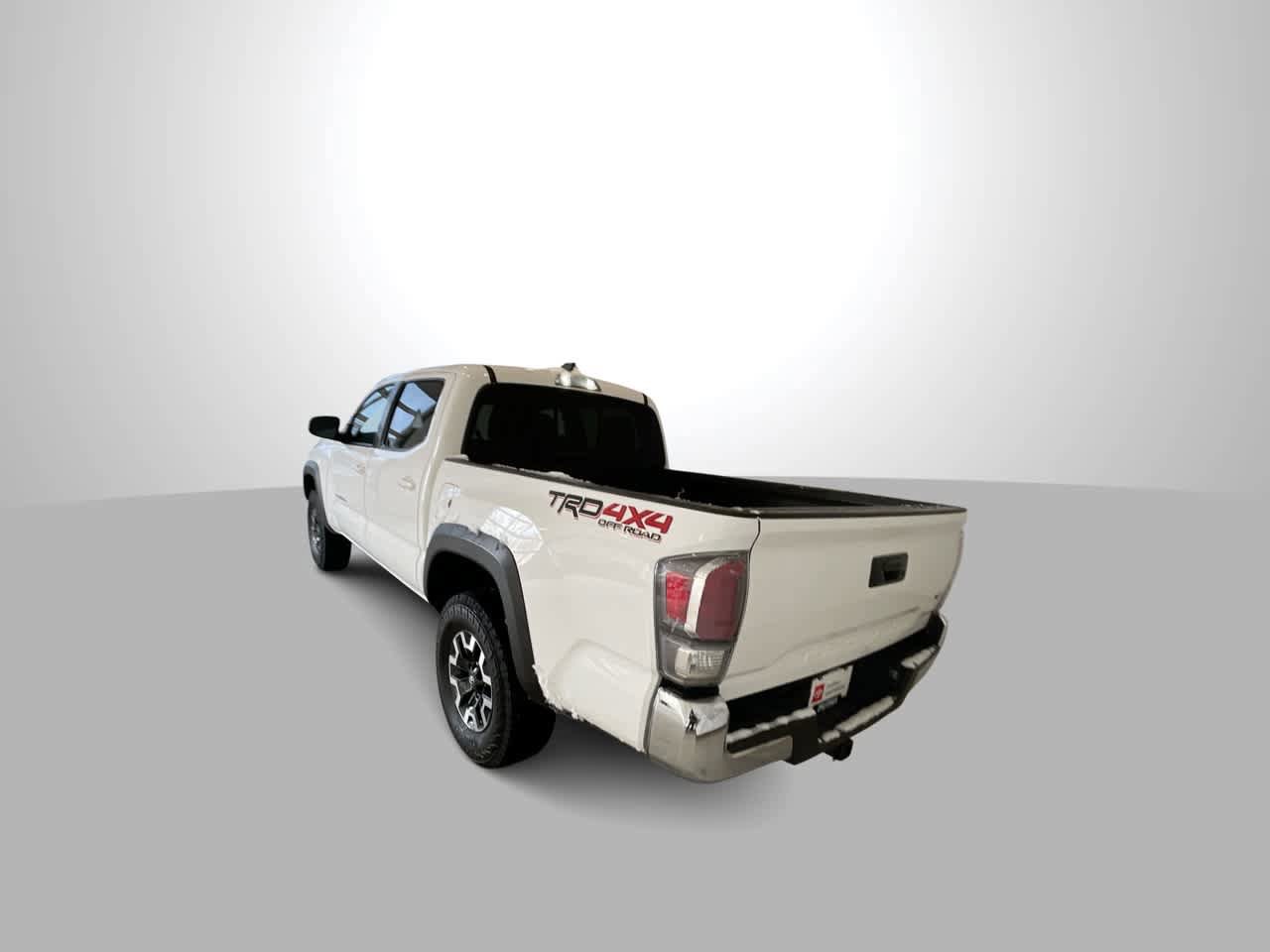 Certified 2023 Toyota Tacoma TRD Off-Road AWD/4WD image 6