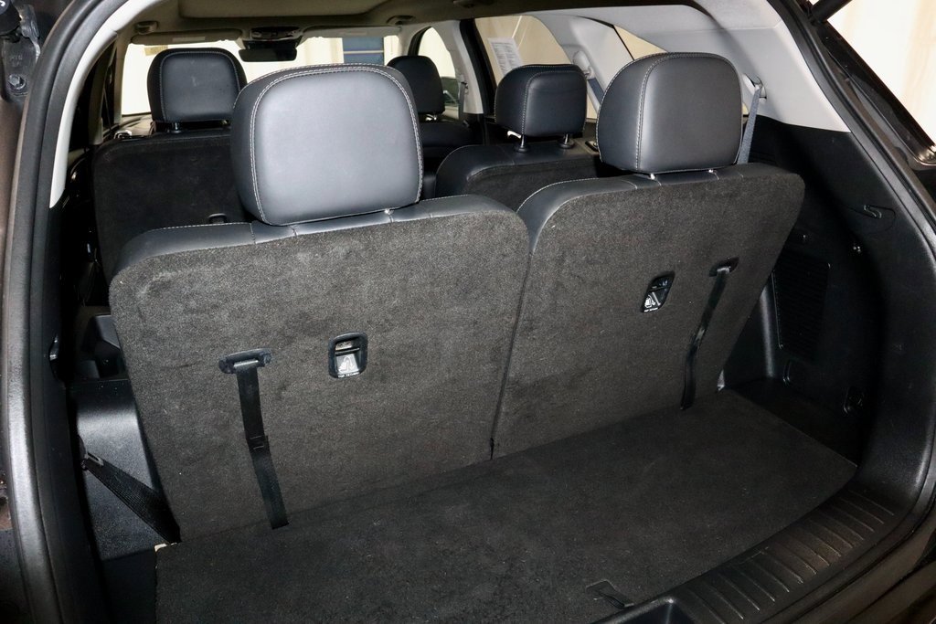 Used 2025 Kia Sorento SX image 17