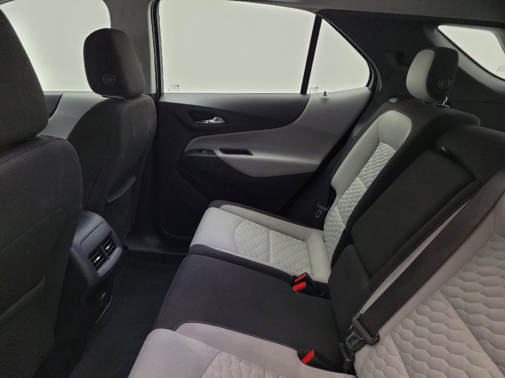 Used 2018 Chevrolet Equinox LS FWD image 18