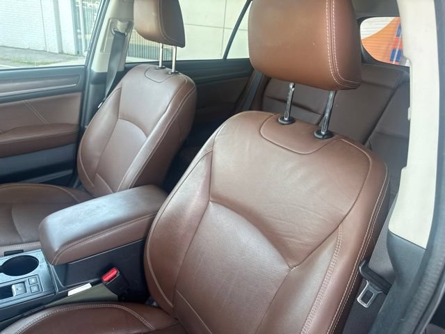 Used 2018 Subaru Outback 3.6R Touring AWD/4WD image 13