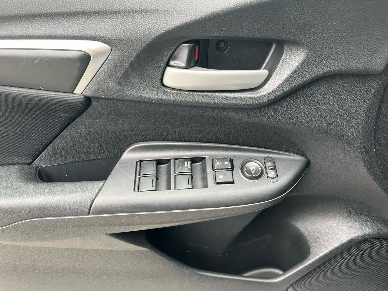 Used 2015 Honda Fit LX image 31