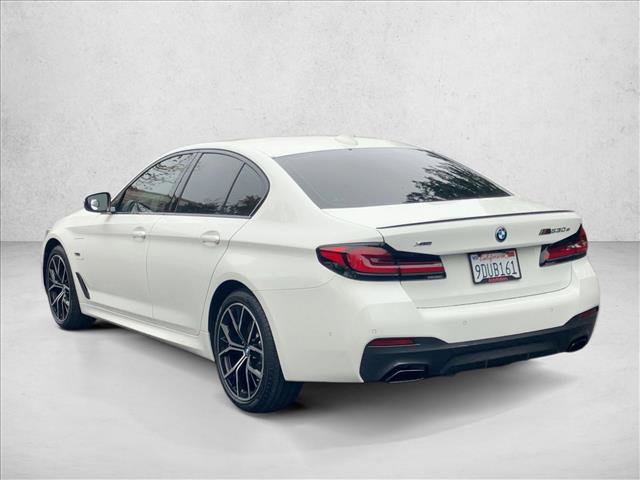 Used 2023 BMW 530e xDrive w/ Executive Package image 8