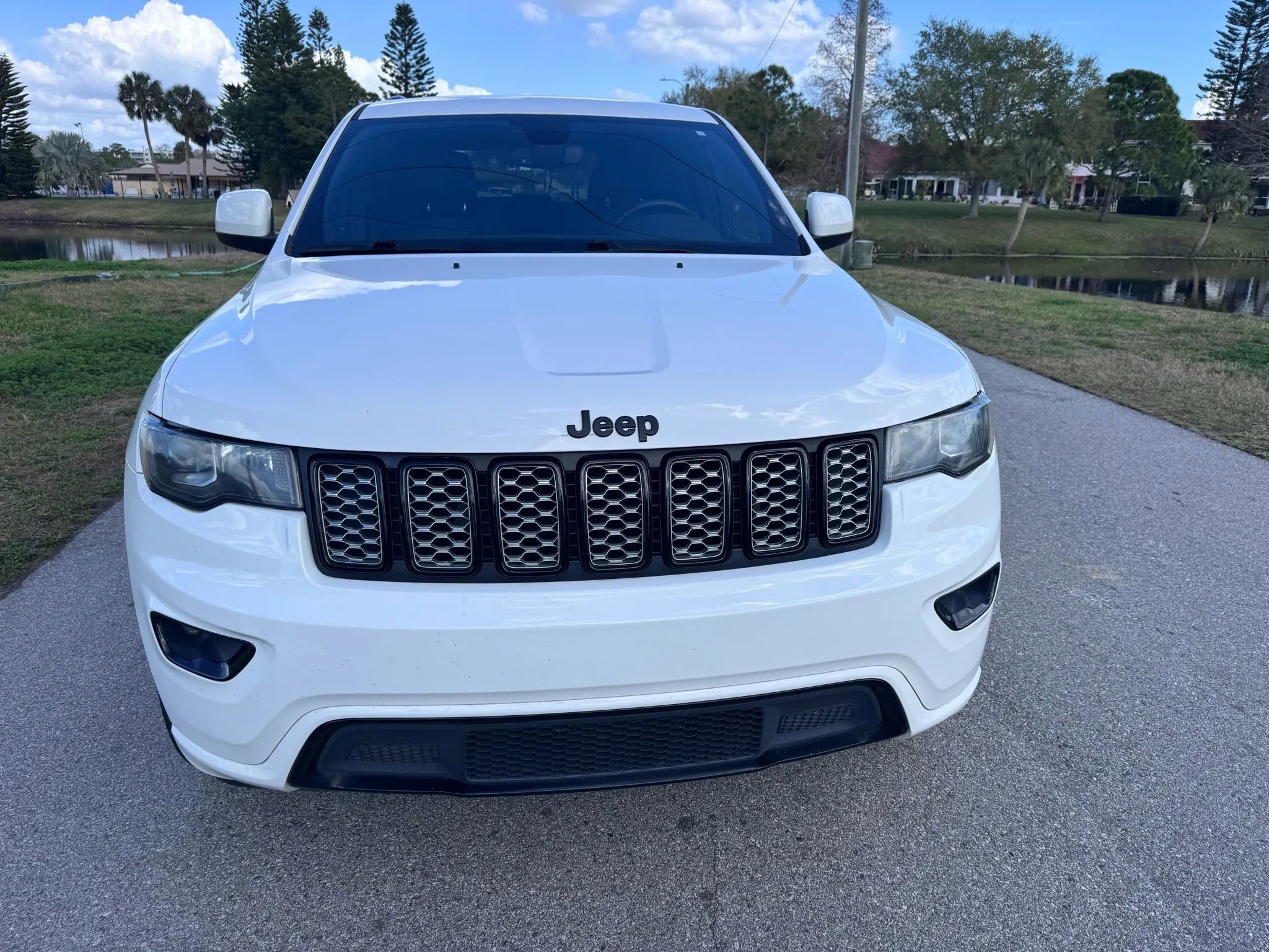 Used 2018 Jeep Grand Cherokee Altitude image 7