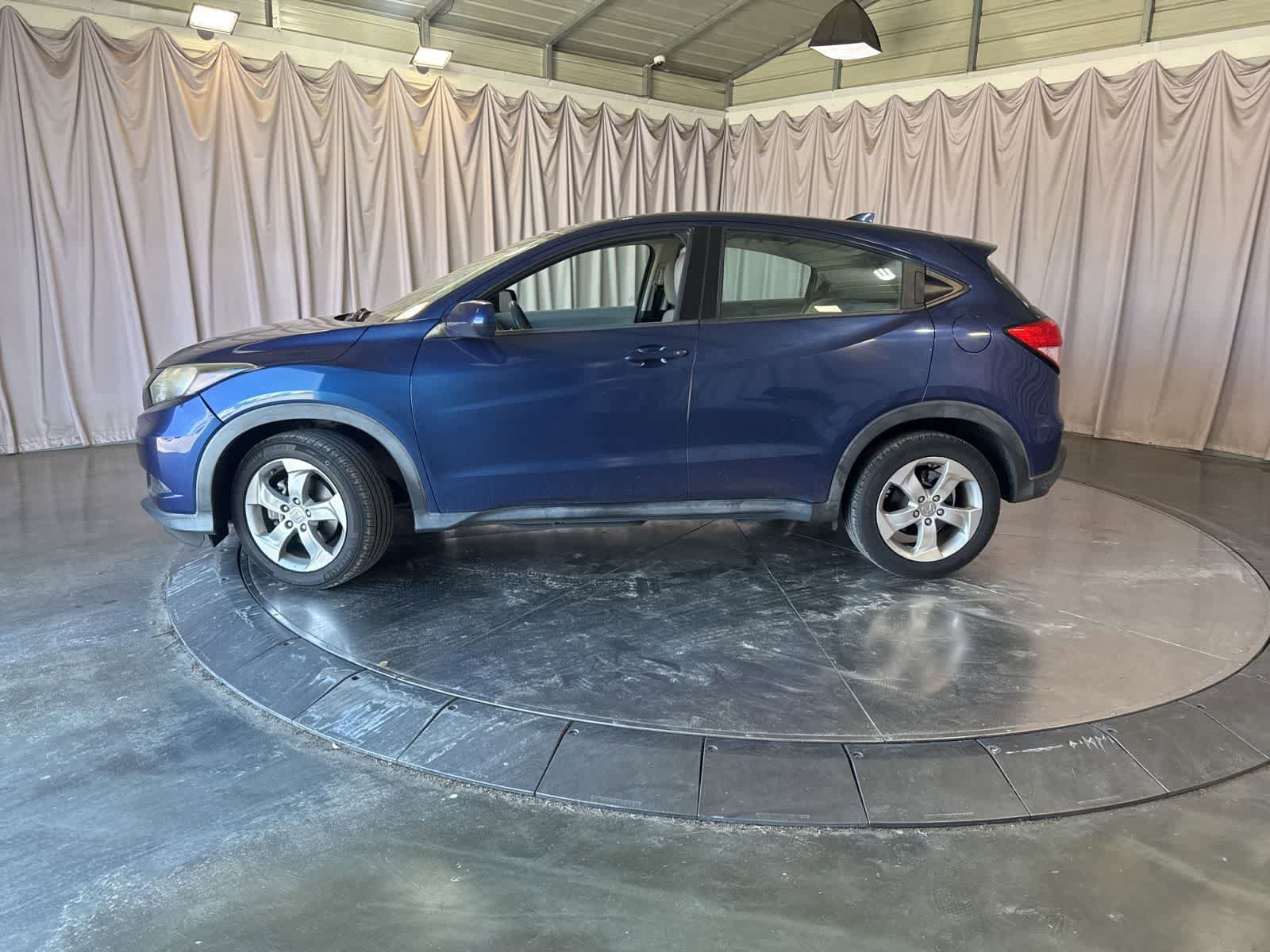 Used 2016 Honda HR-V LX image 6