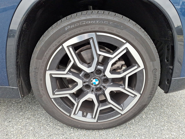 Certified 2025 BMW X1 xDrive28i w/ Premium Package image 9