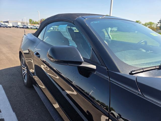 Used 2015 Ford Mustang Premium RWD image 7