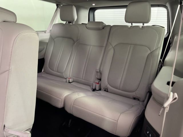 Used 2024 Jeep Wagoneer L Series II w/ Flexible Seating Group image 48