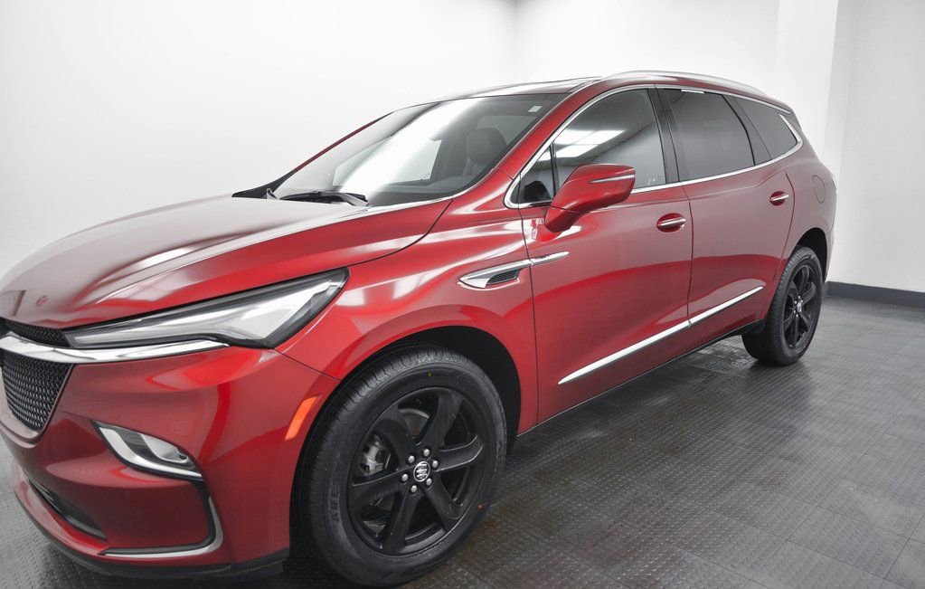 Used 2023 Buick Enclave Essence w/ Experience Buick Package image 3