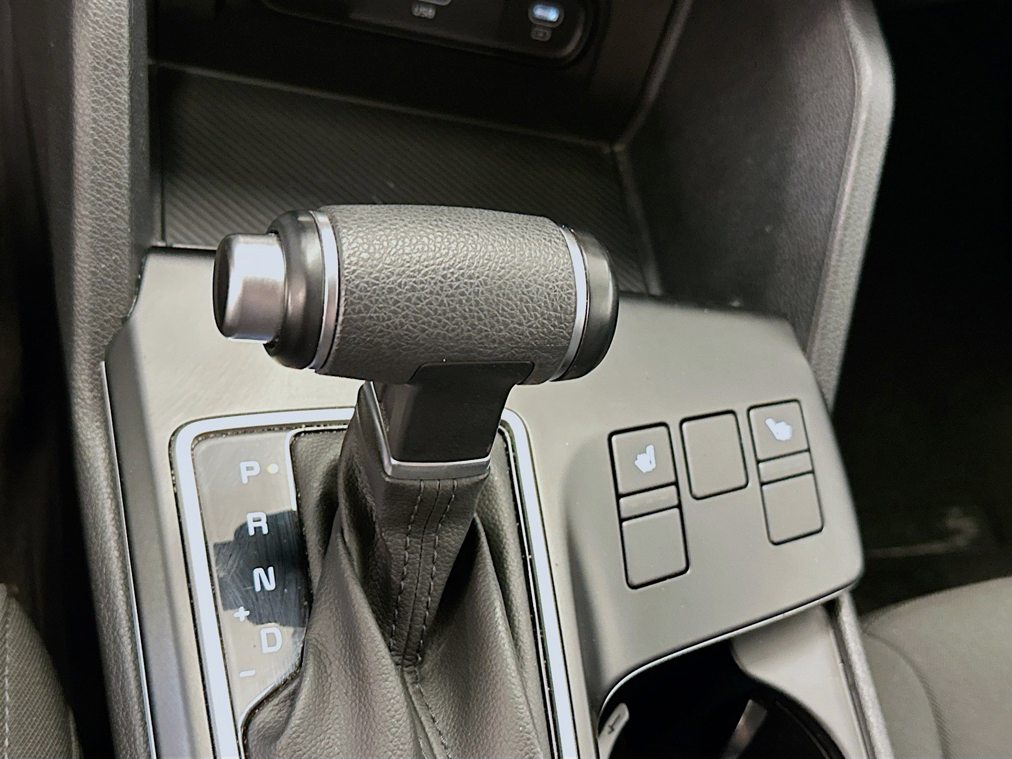 Used 2025 Kia Sportage LX AWD/4WD image 24