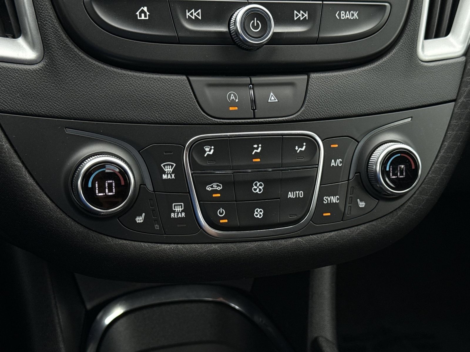 Used 2024 Chevrolet Malibu LT FWD image 20