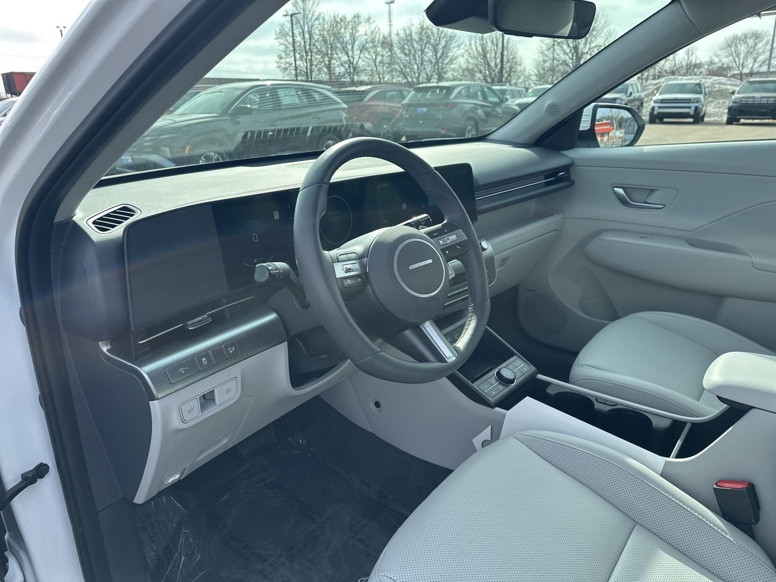 Used 2025 Hyundai Kona Limited image 11