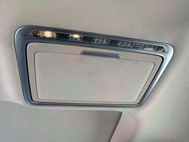 Used 2014 Mercedes-Benz SL 550 w/ Sport Wheel Package image 44
