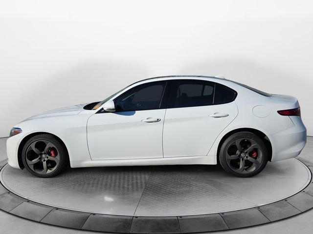 Used 2017 Alfa Romeo Giulia AWD w/ Sport Appearance Package image 2