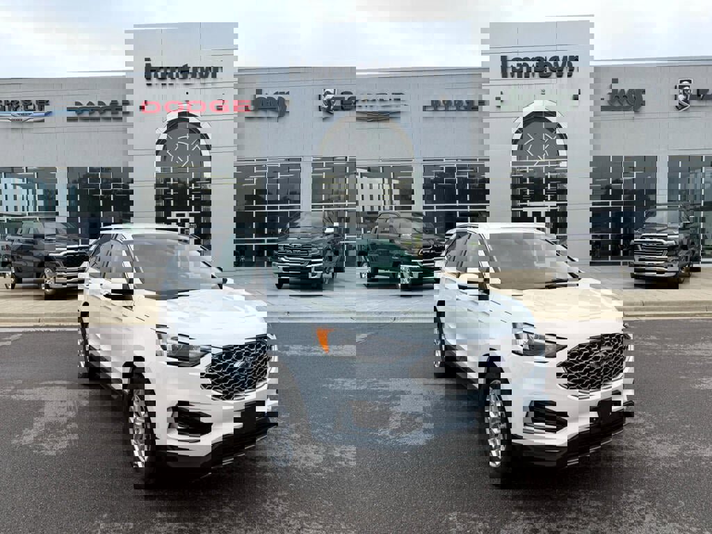 Used 2024 Ford Edge SEL