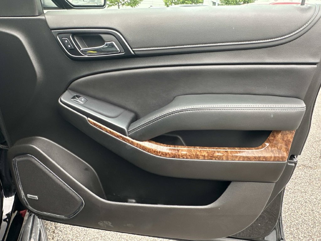 Used 2020 Chevrolet Tahoe Premier AWD/4WD image 12