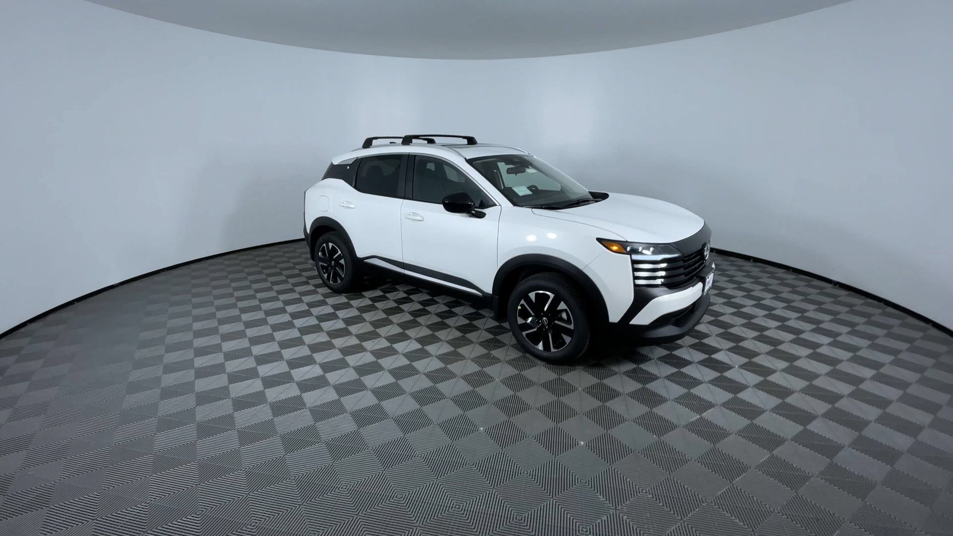 New 2026 Nissan Kicks SV w/ SV Premium Package AWD/4WD image 2