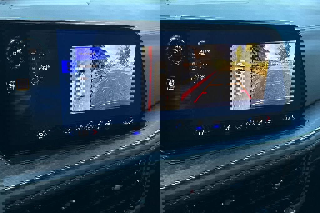 New 2026 Chevrolet Suburban LS image 21