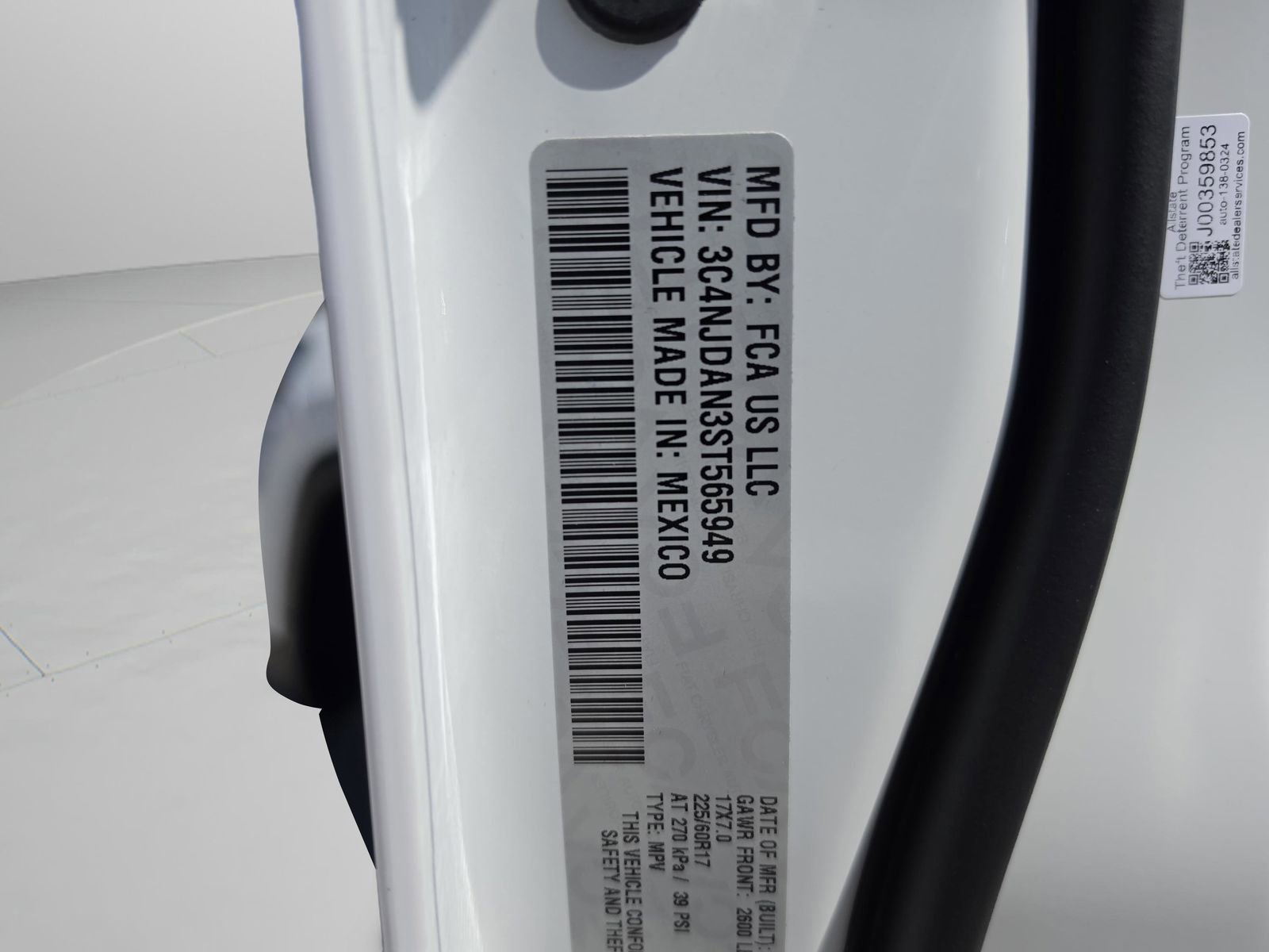 Used 2025 Jeep Compass Sport image 34