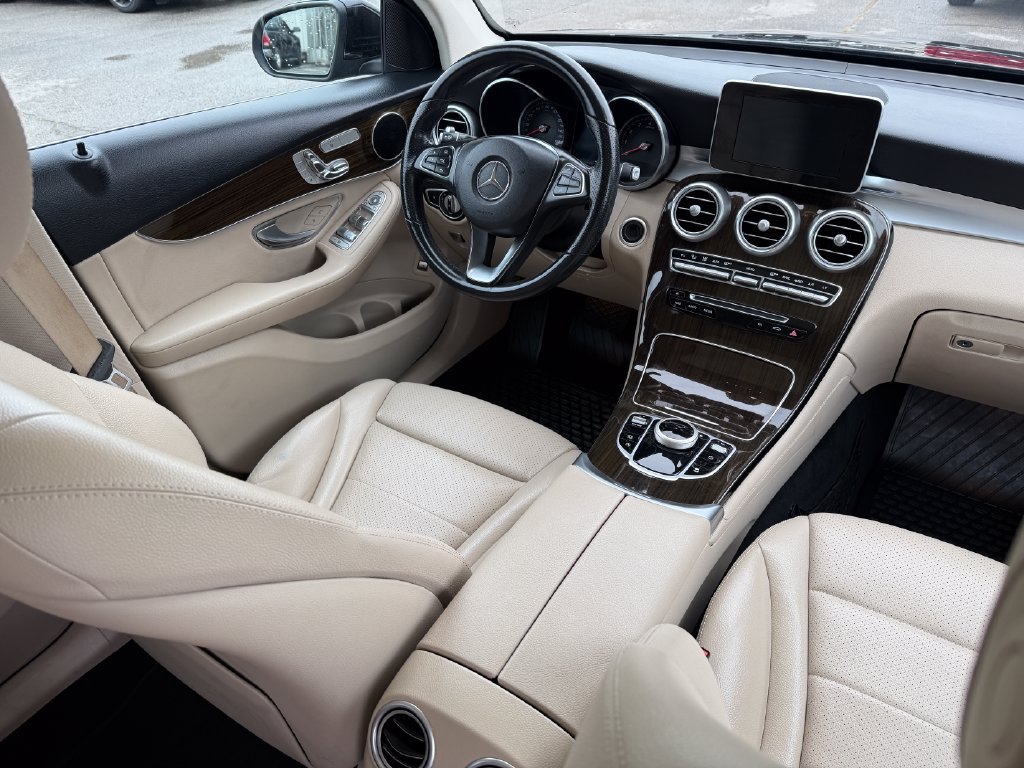 Used 2019 Mercedes-Benz GLC 300 image 19