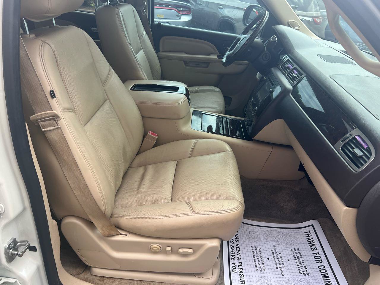 Used 2014 GMC Yukon XL Denali AWD/4WD image 20