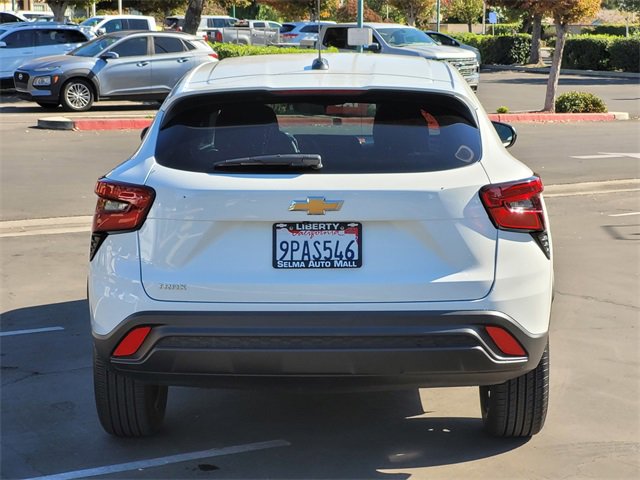 Used 2024 Chevrolet Trax LS image 6