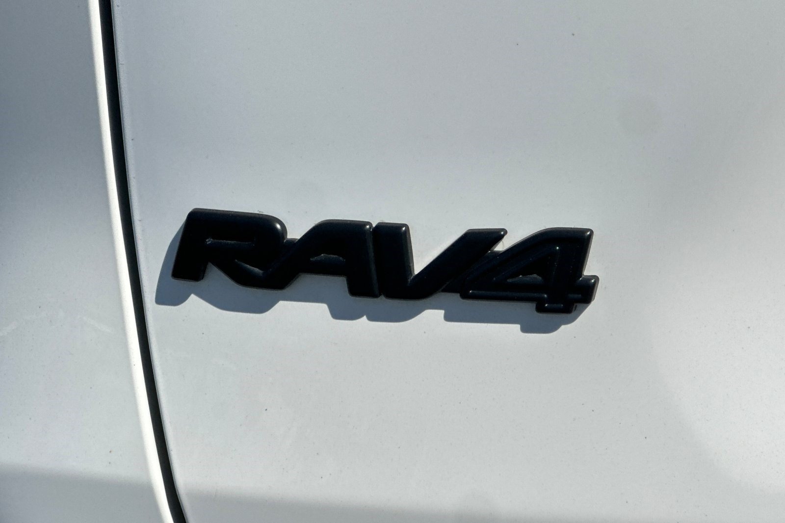 Used 2025 Toyota RAV4 LE AWD/4WD image 29