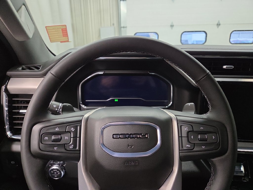 Used 2025 GMC Sierra 1500 Denali w/ Denali Reserve Package AWD/4WD image 21