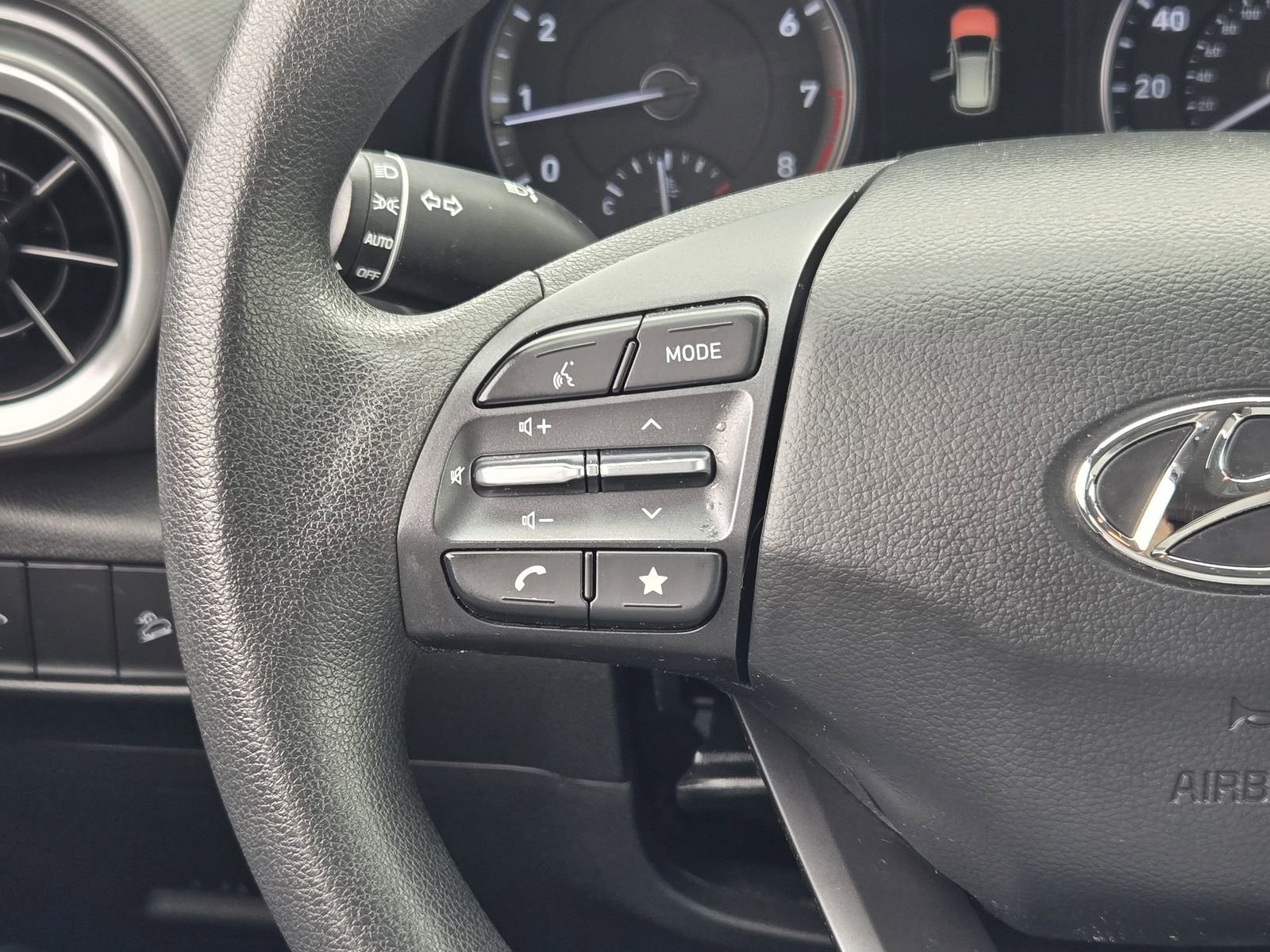 Used 2023 Hyundai Kona SEL FWD image 26