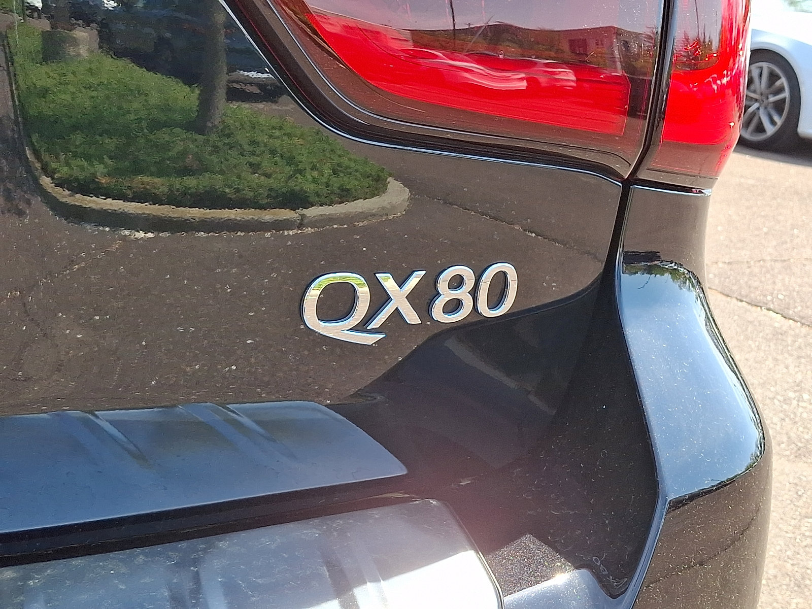 Certified 2024 INFINITI QX80 Sensory image 33