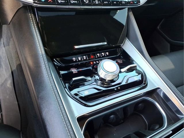 Used 2024 Jeep Wagoneer L Series II w/ Convenience Group I image 25