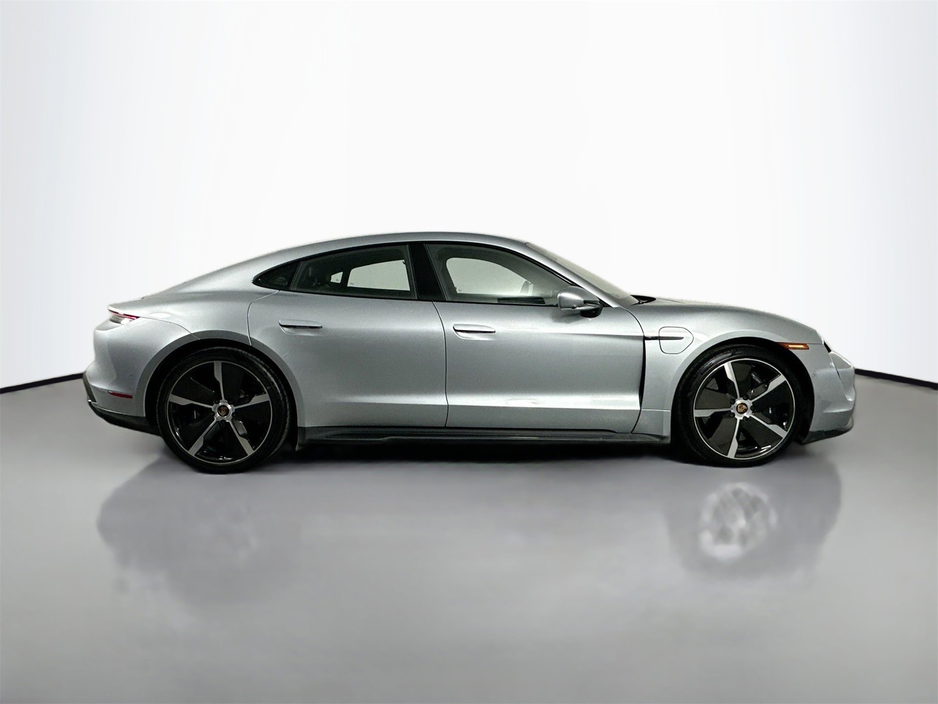 Certified 2020 Porsche Taycan Turbo S image 8