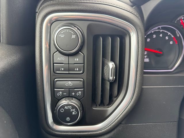 Used 2019 Chevrolet Silverado 1500 LT AWD/4WD image 19